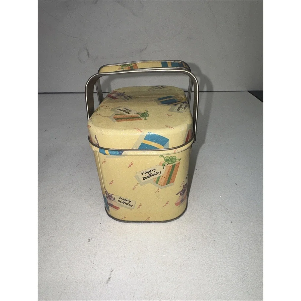 Vintage‎ Melissa Sweet 1988 Basket Tin 